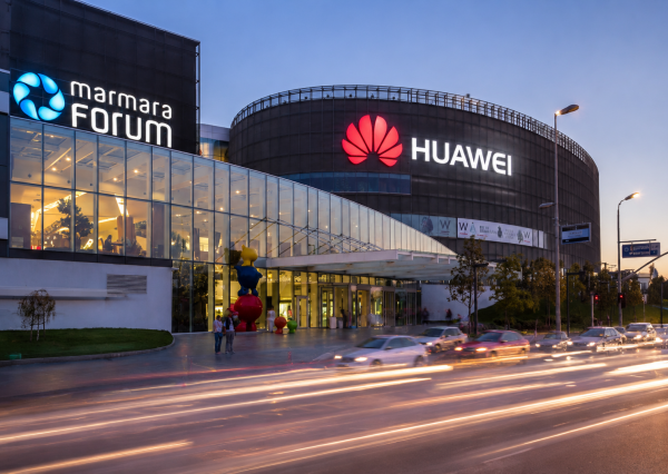 Huawei Marmara Forum AVM deneyim mağazası